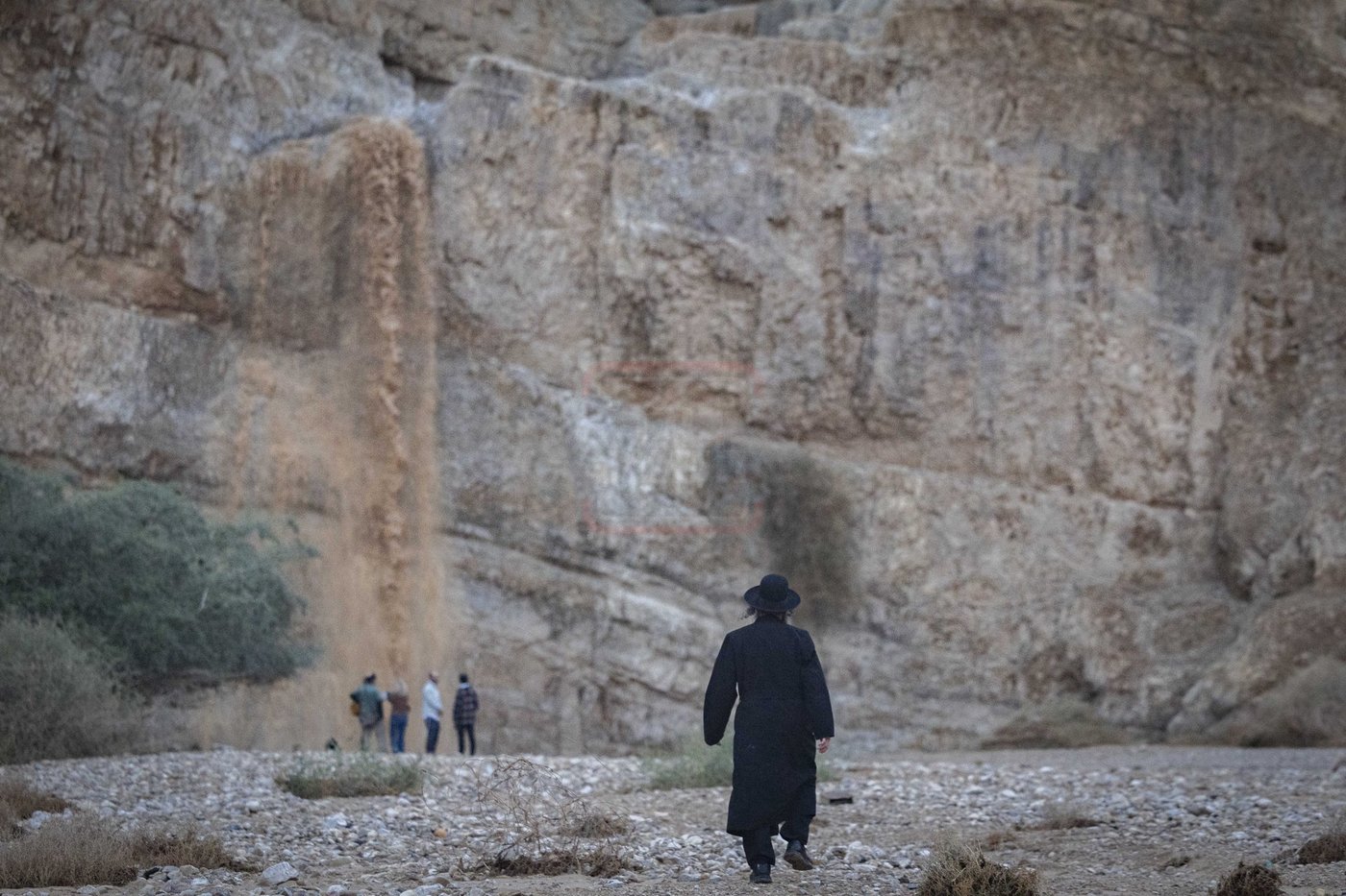 גל השיטפון הראשון בנחל קומראן
