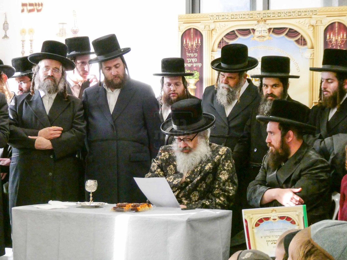 האדמו''ר מויז'ניץ בית שמש בביקור בעמנואל