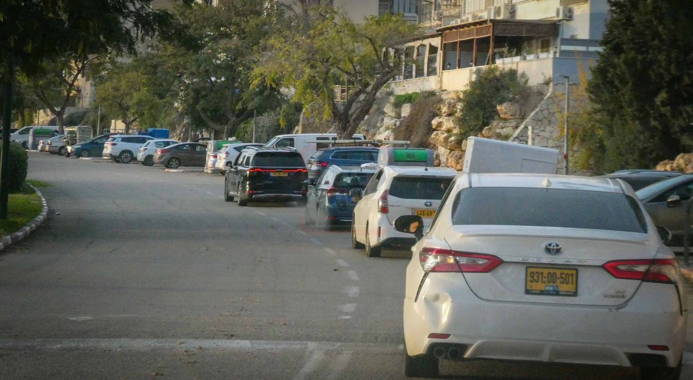 האדמו''ר מויז'ניץ בית שמש בביקור בעמנואל