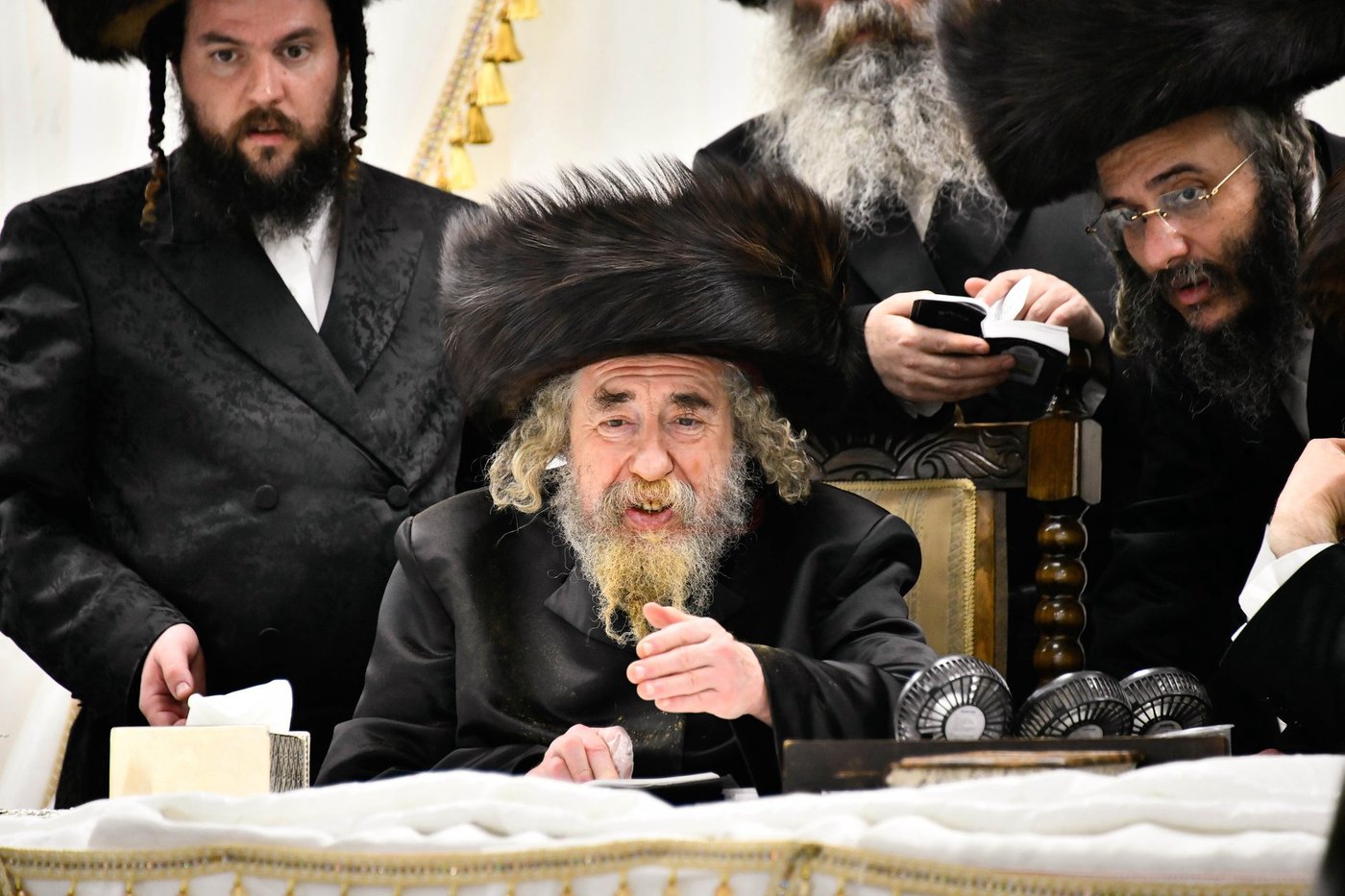 האדמו"ר מרחמסטריווקא מוצ"ש בב"ב