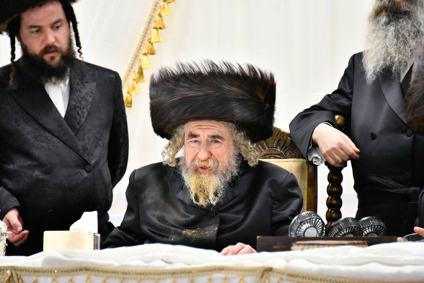 האדמו"ר מרחמסטריווקא מוצ"ש בב"ב