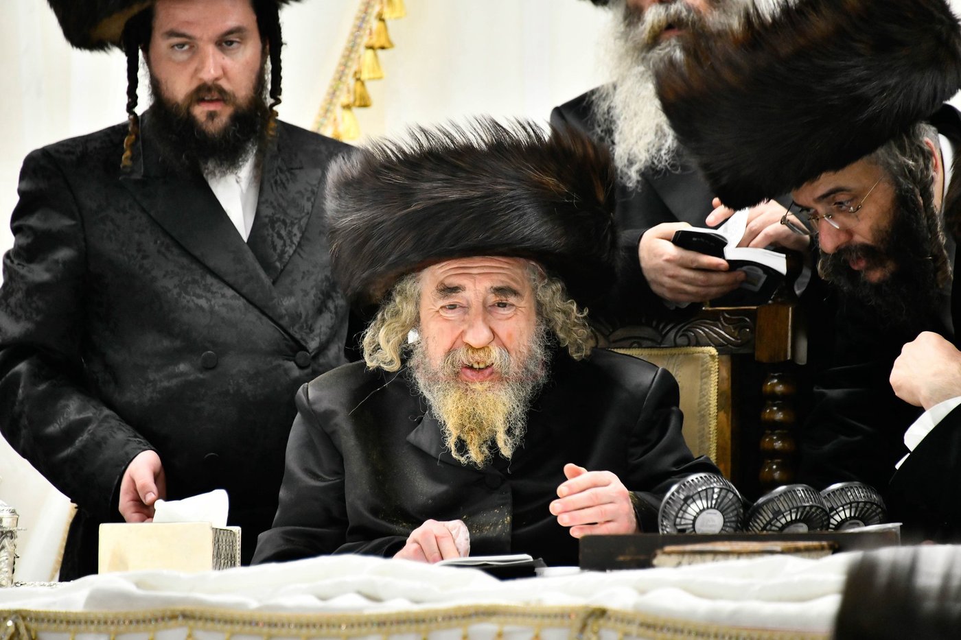 האדמו"ר מרחמסטריווקא מוצ"ש בב"ב