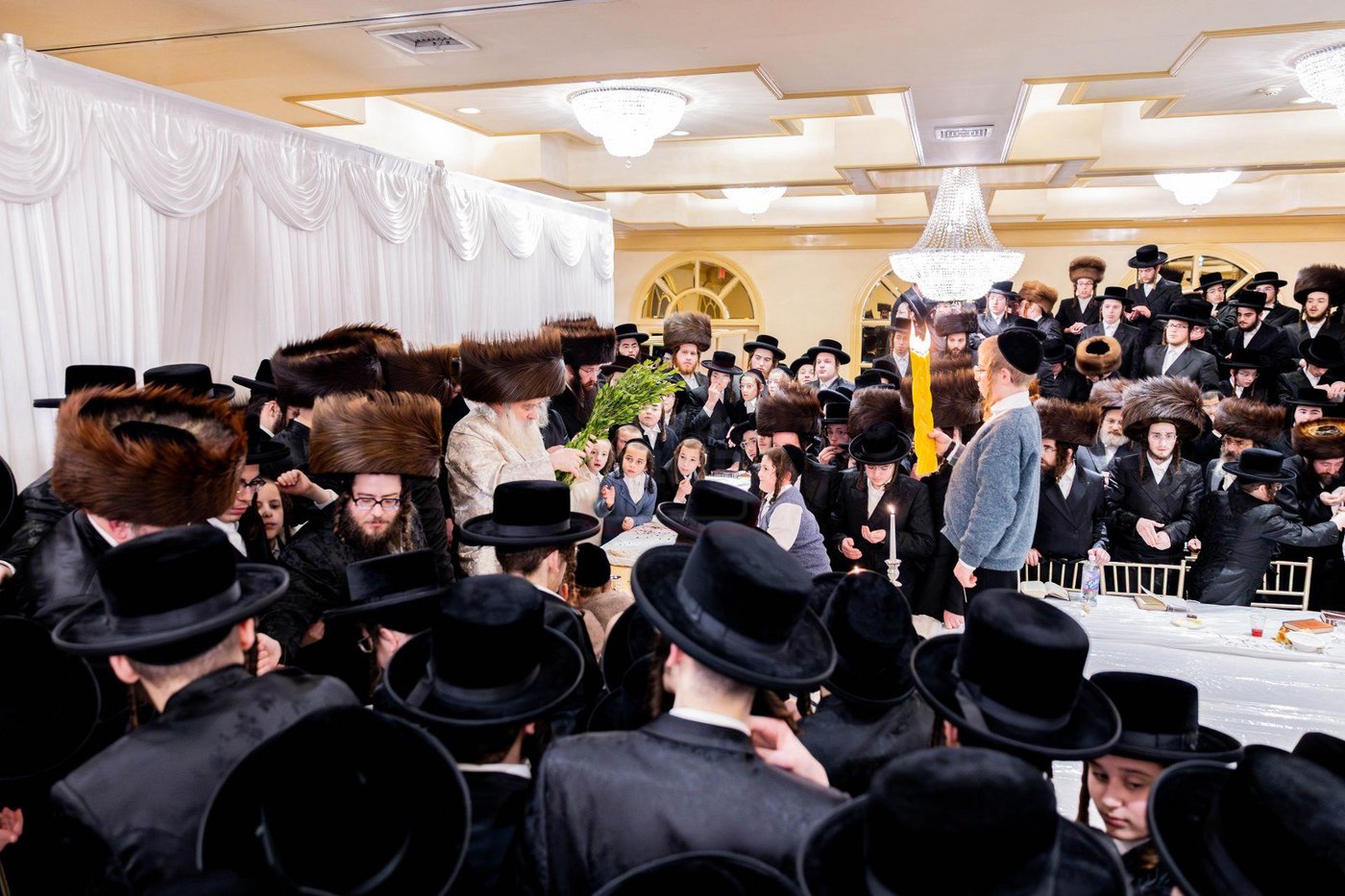 האדמו"ר מקראלי מוצ''ש בקרית יואל