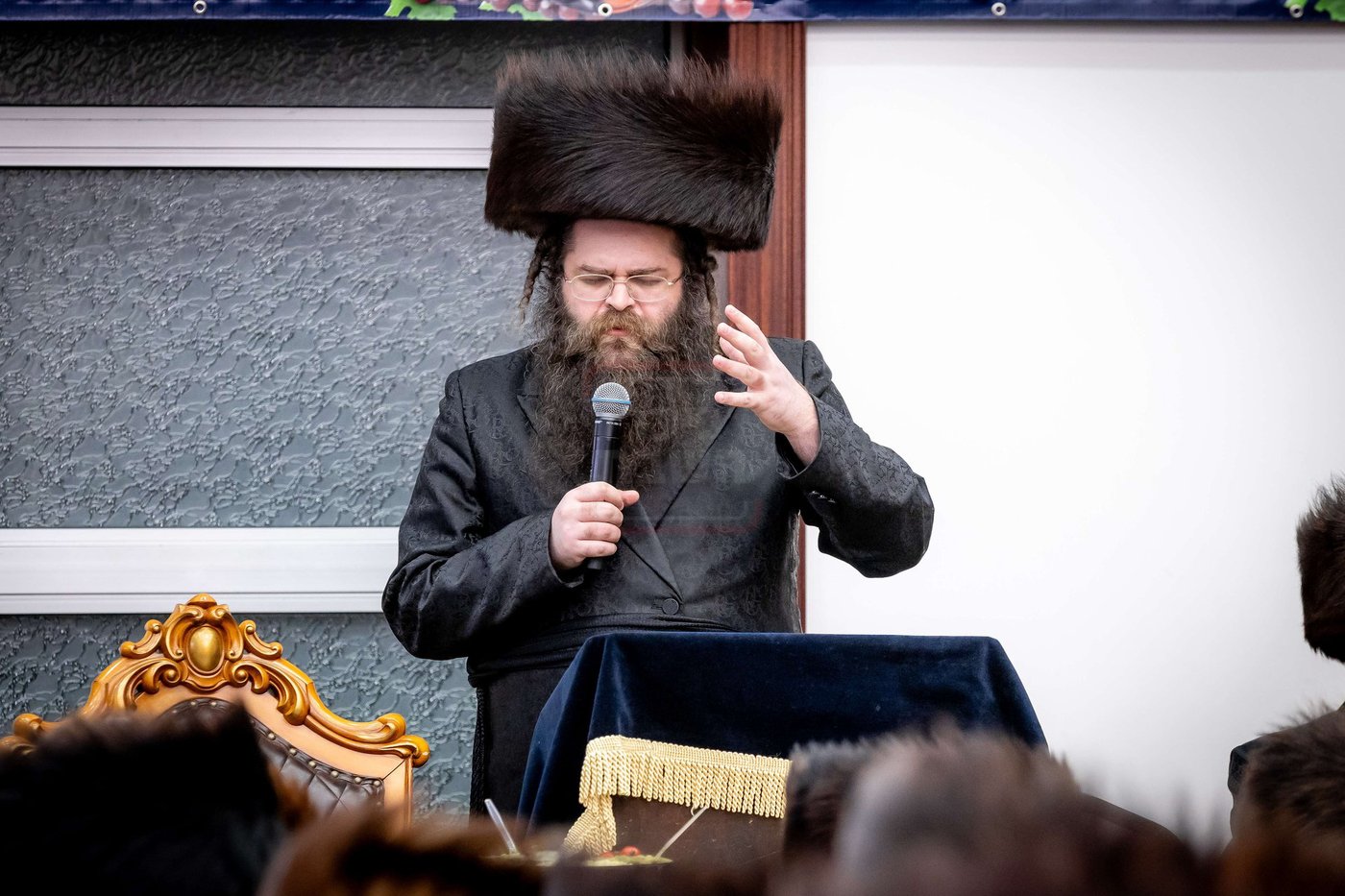 שמחת הש"ב בחצה"ק סאטמר - אלעסק