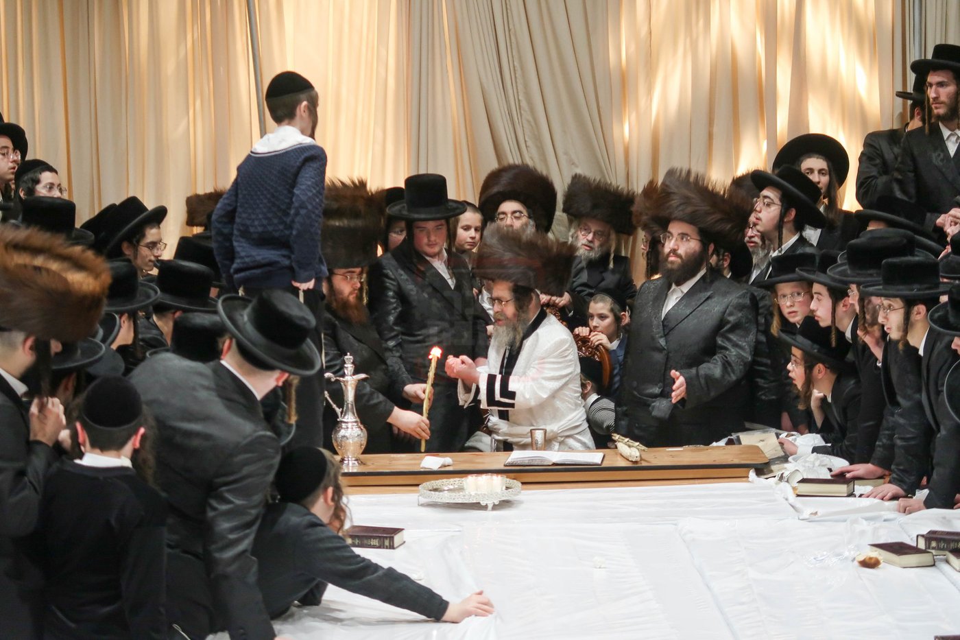 האדמו"ר מקרעטשניף סיגעט בביקור בלונדון