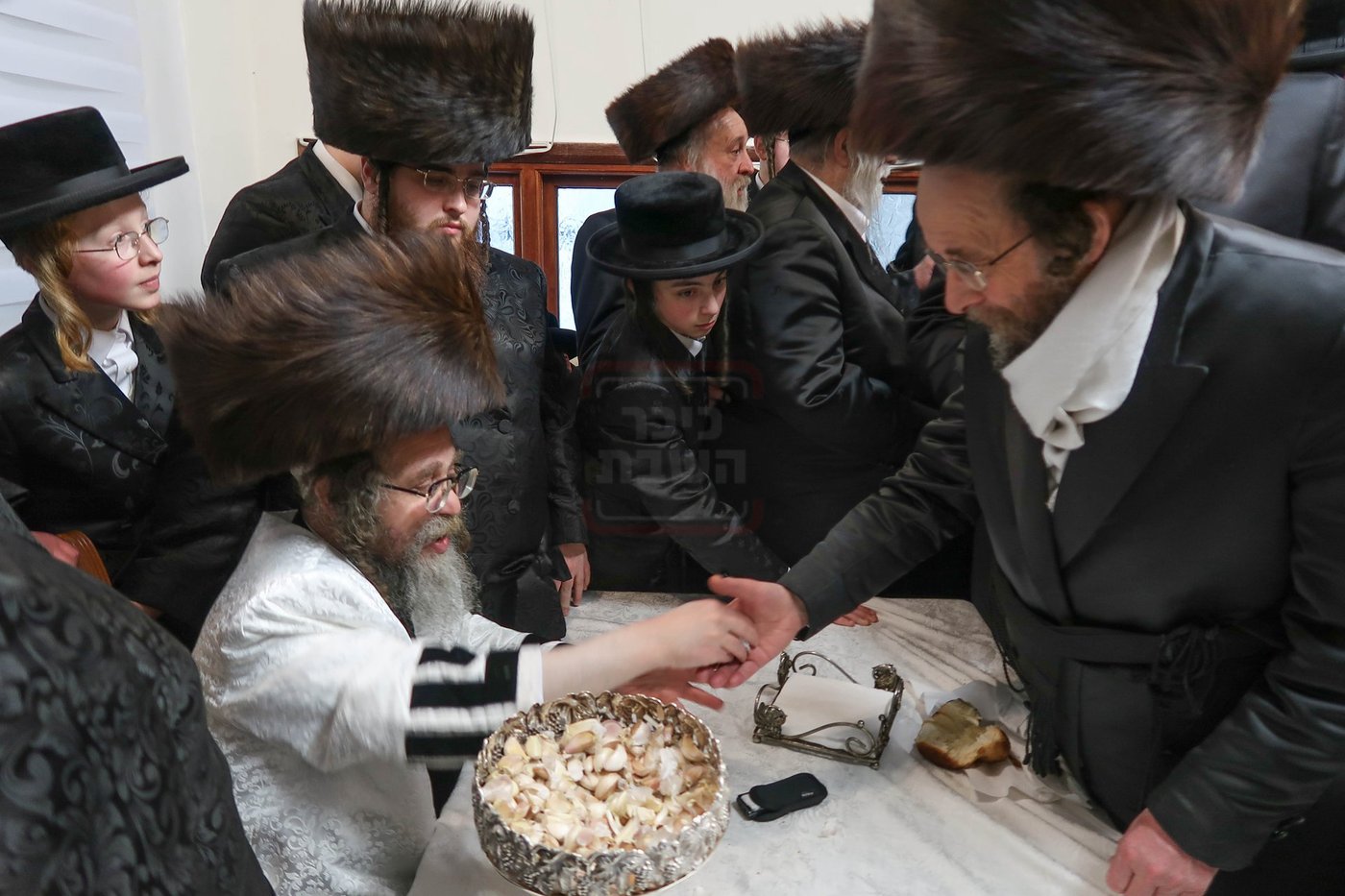 האדמו"ר מקרעטשניף סיגעט בביקור בלונדון