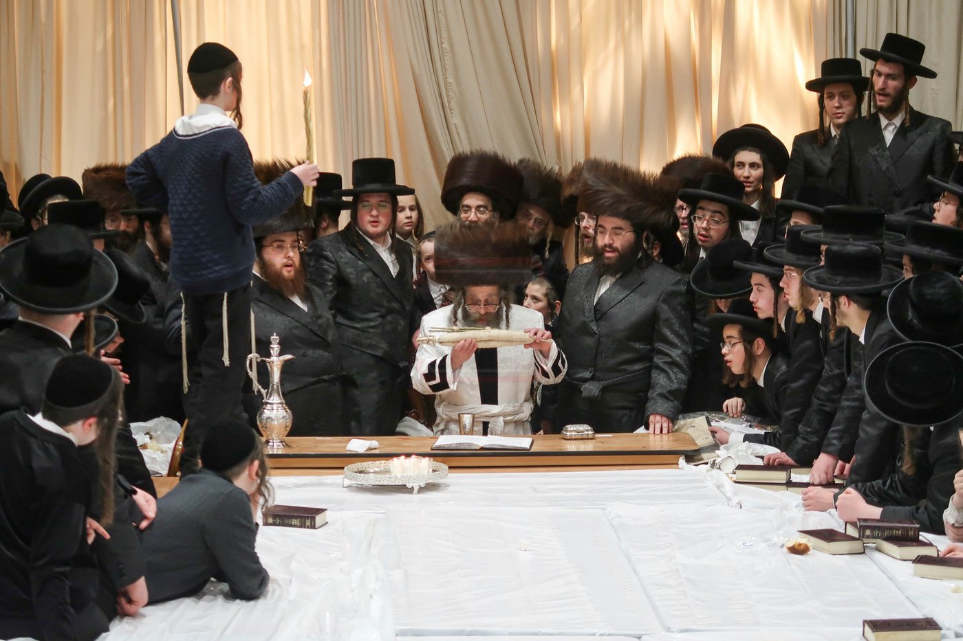 האדמו"ר מקרעטשניף סיגעט בביקור בלונדון