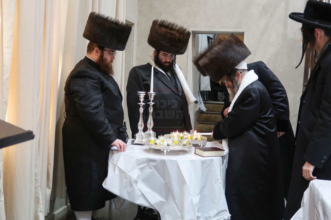 האדמו"ר מקרעטשניף סיגעט בביקור בלונדון