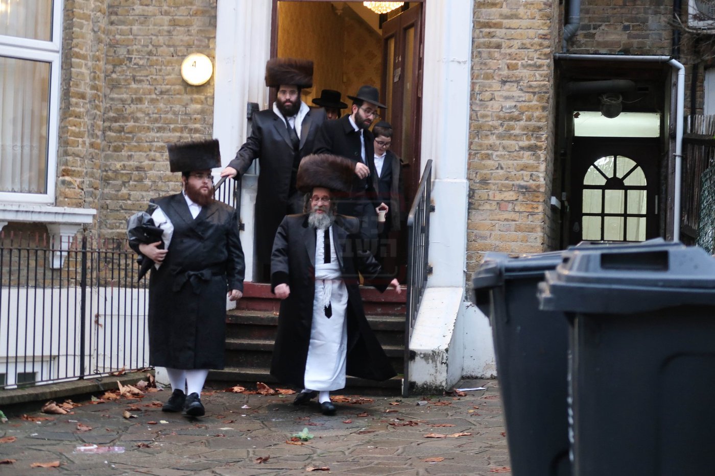 האדמו"ר מקרעטשניף סיגעט בביקור בלונדון