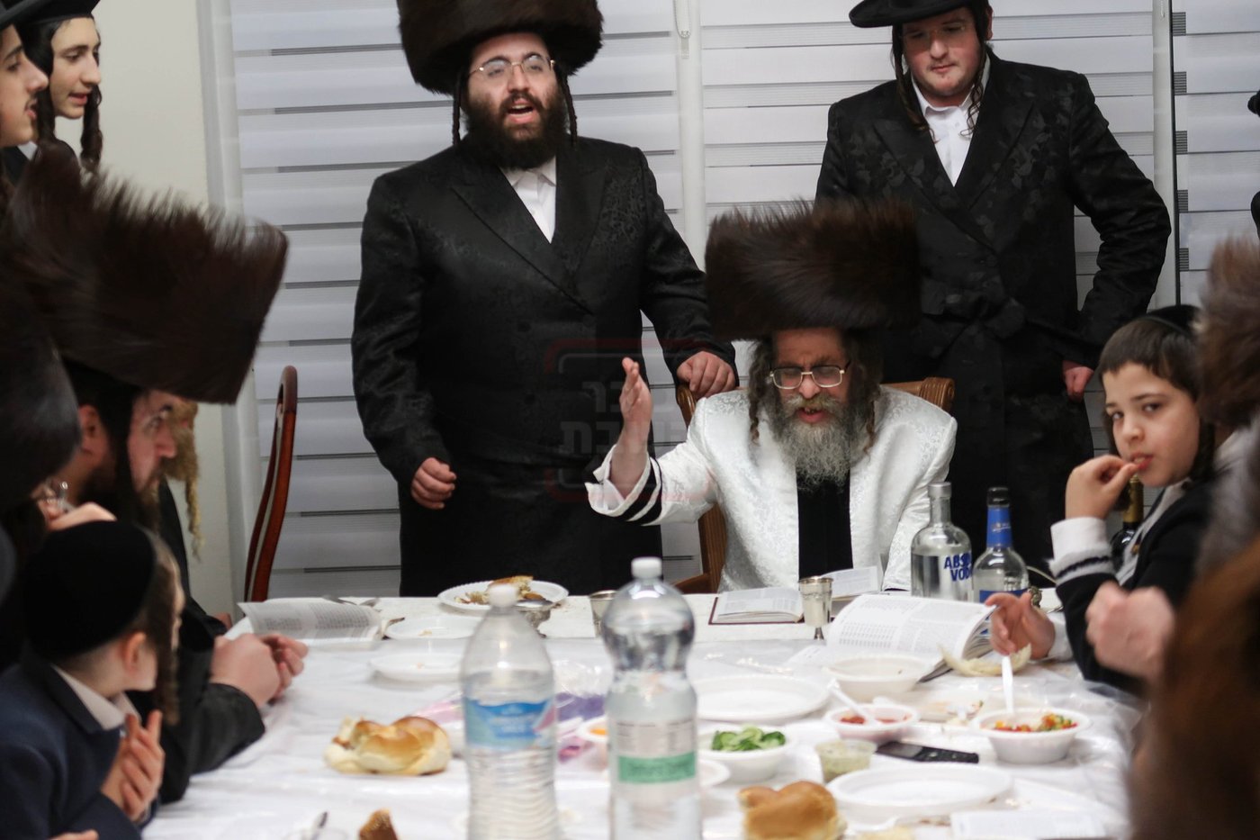 האדמו"ר מקרעטשניף סיגעט בביקור בלונדון