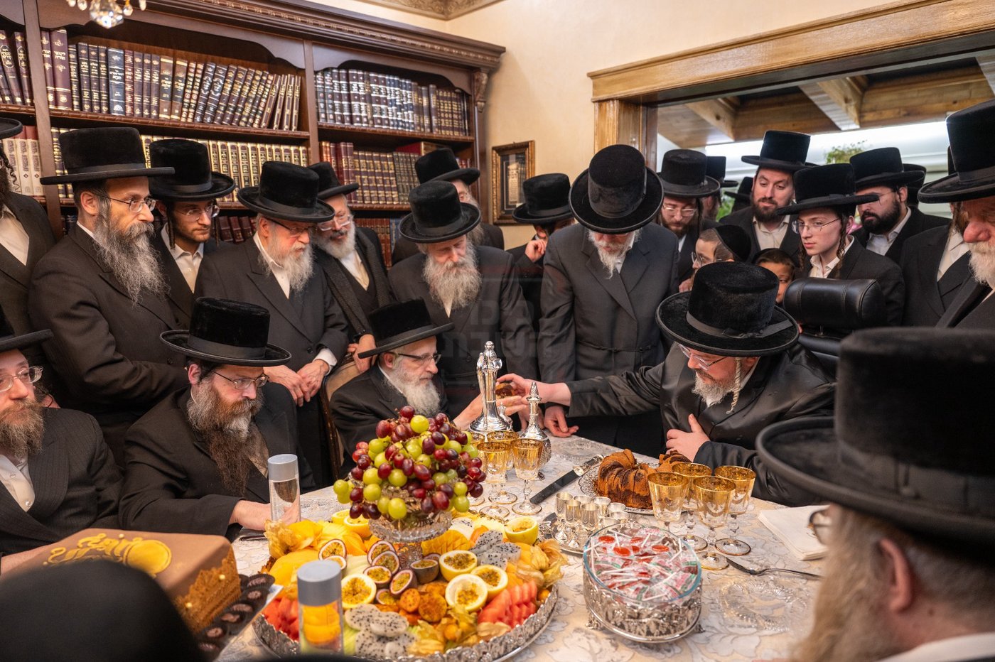 הרה"צ רבי אהרן מרדכי רוקח בביקור במומטריאול