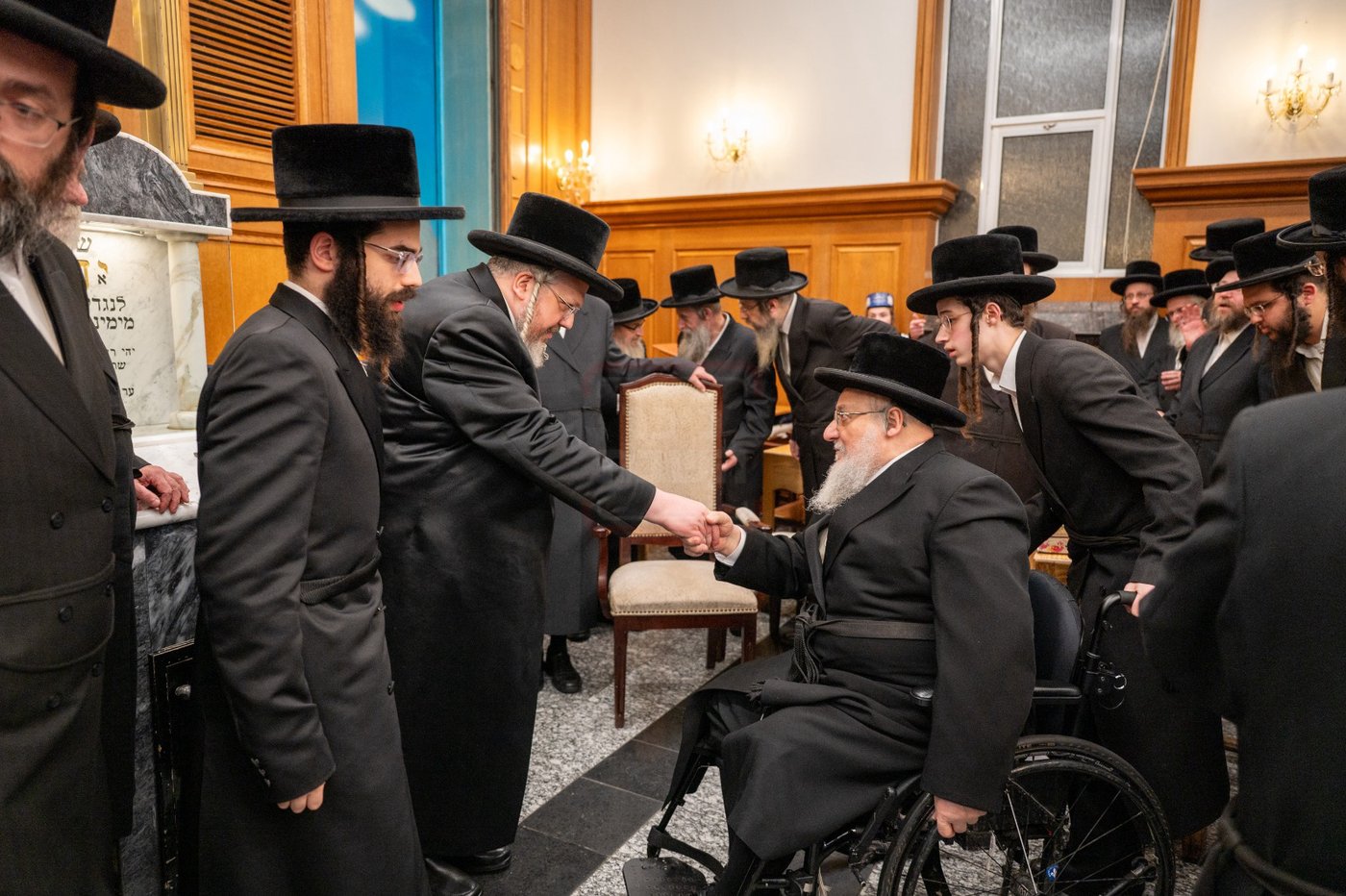 הרה"צ רבי אהרן מרדכי רוקח בביקור במומטריאול