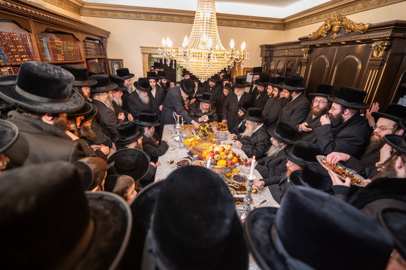 הרה"צ רבי אהרן מרדכי רוקח בביקור במומטריאול