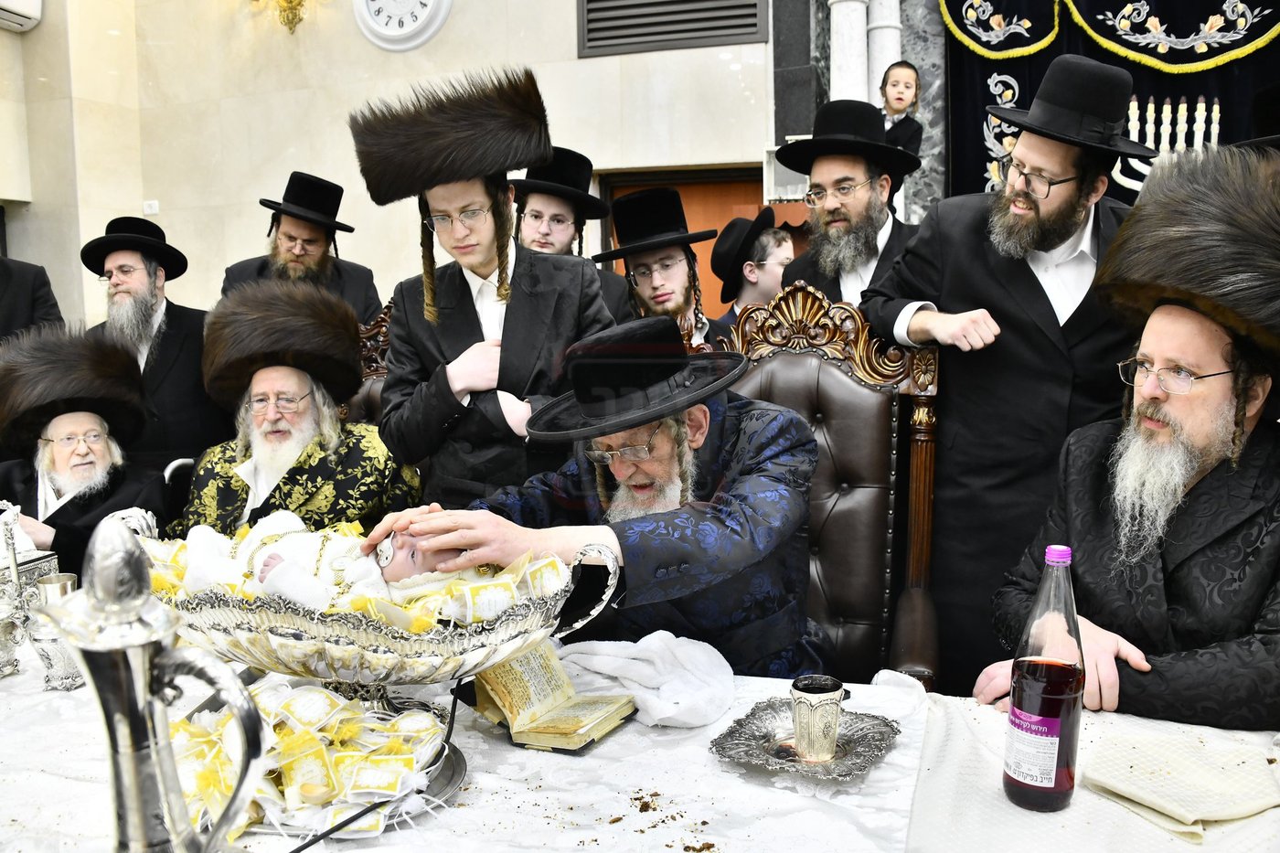 פדיון הבן בחצרות ספינקא - קרעטשניף - פרמישלאן