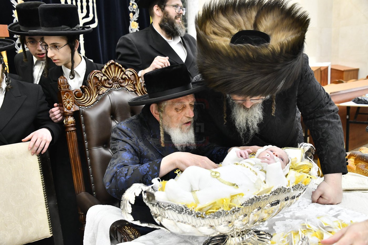 פדיון הבן בחצרות ספינקא - קרעטשניף - פרמישלאן