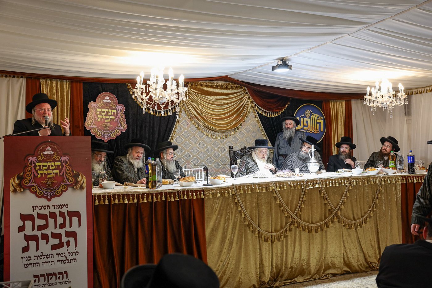 קביעת מזוזות לתלמוד תורה תולדות אהרן בטבריה