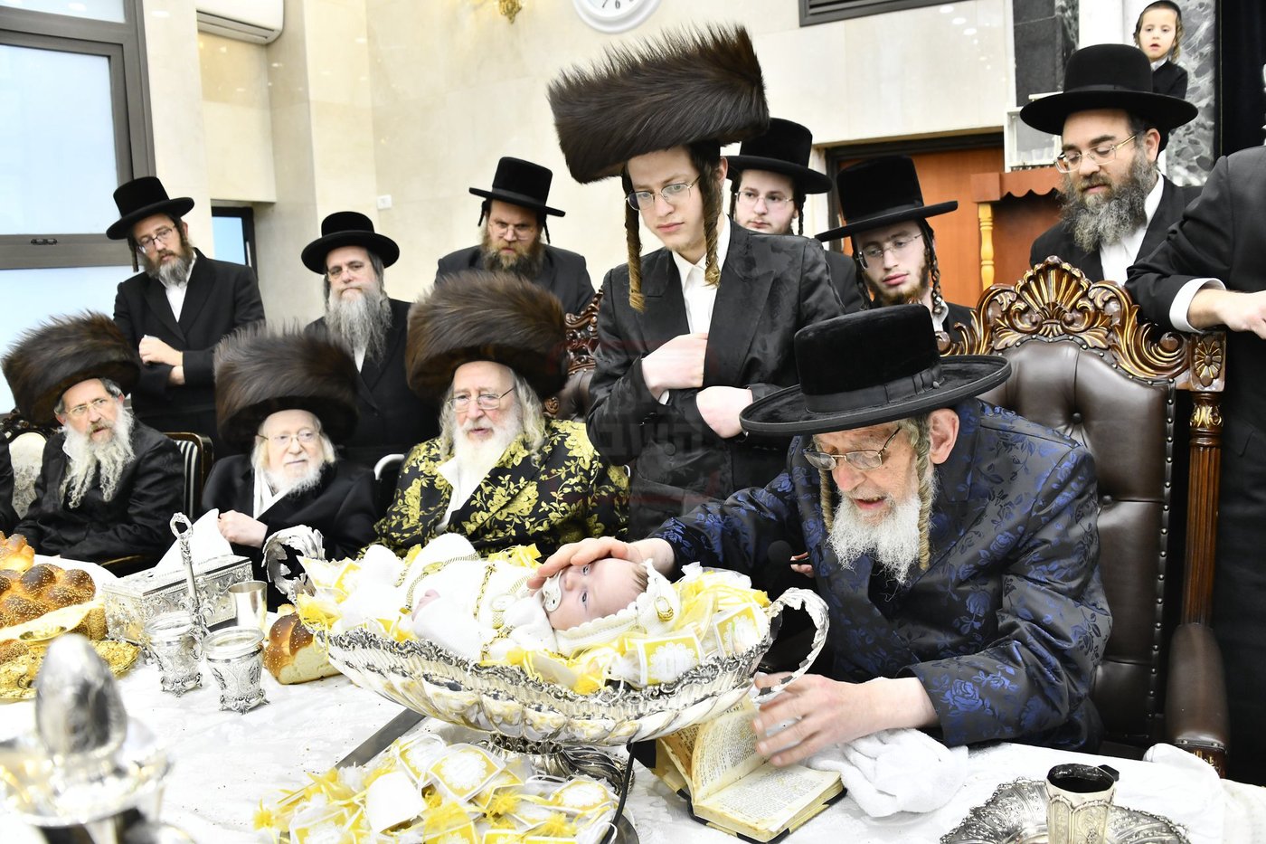 פדיון הבן בחצרות ספינקא - קרעטשניף - פרמישלאן