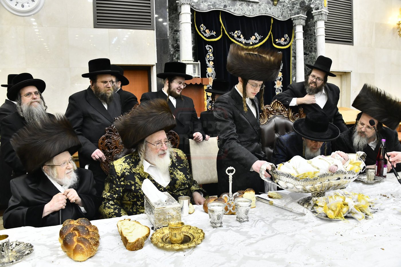 פדיון הבן בחצרות ספינקא - קרעטשניף - פרמישלאן