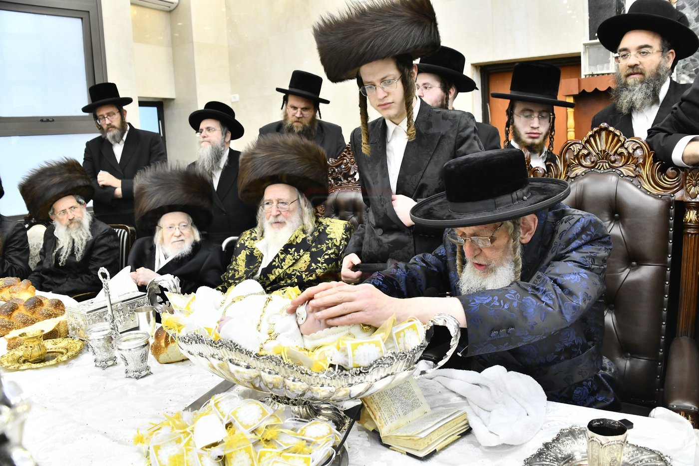 פדיון הבן בחצרות ספינקא - קרעטשניף - פרמישלאן