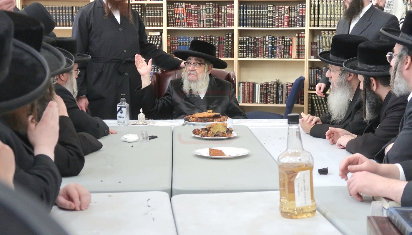 האדמו"ר מסאטמר במנוחה בפאלם ספרינגס 