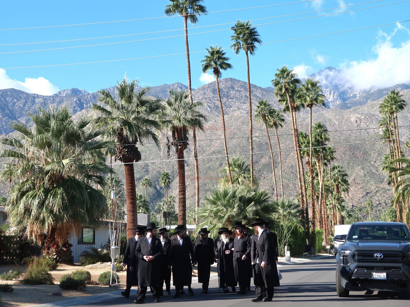 האדמו"ר מסאטמר במנוחה בפאלם ספרינגס 