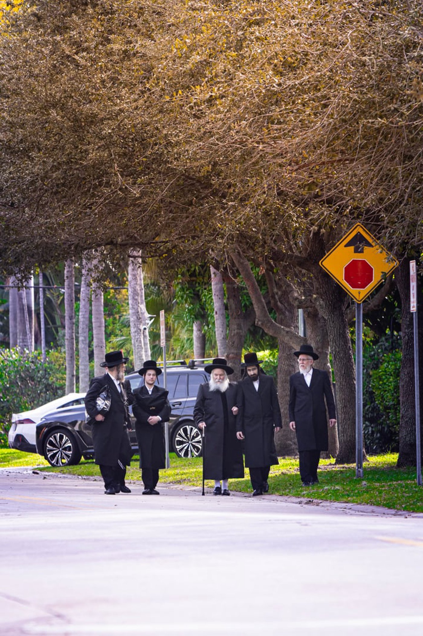 האדמו"ר מבאבוב במנוחה בפלורידה
