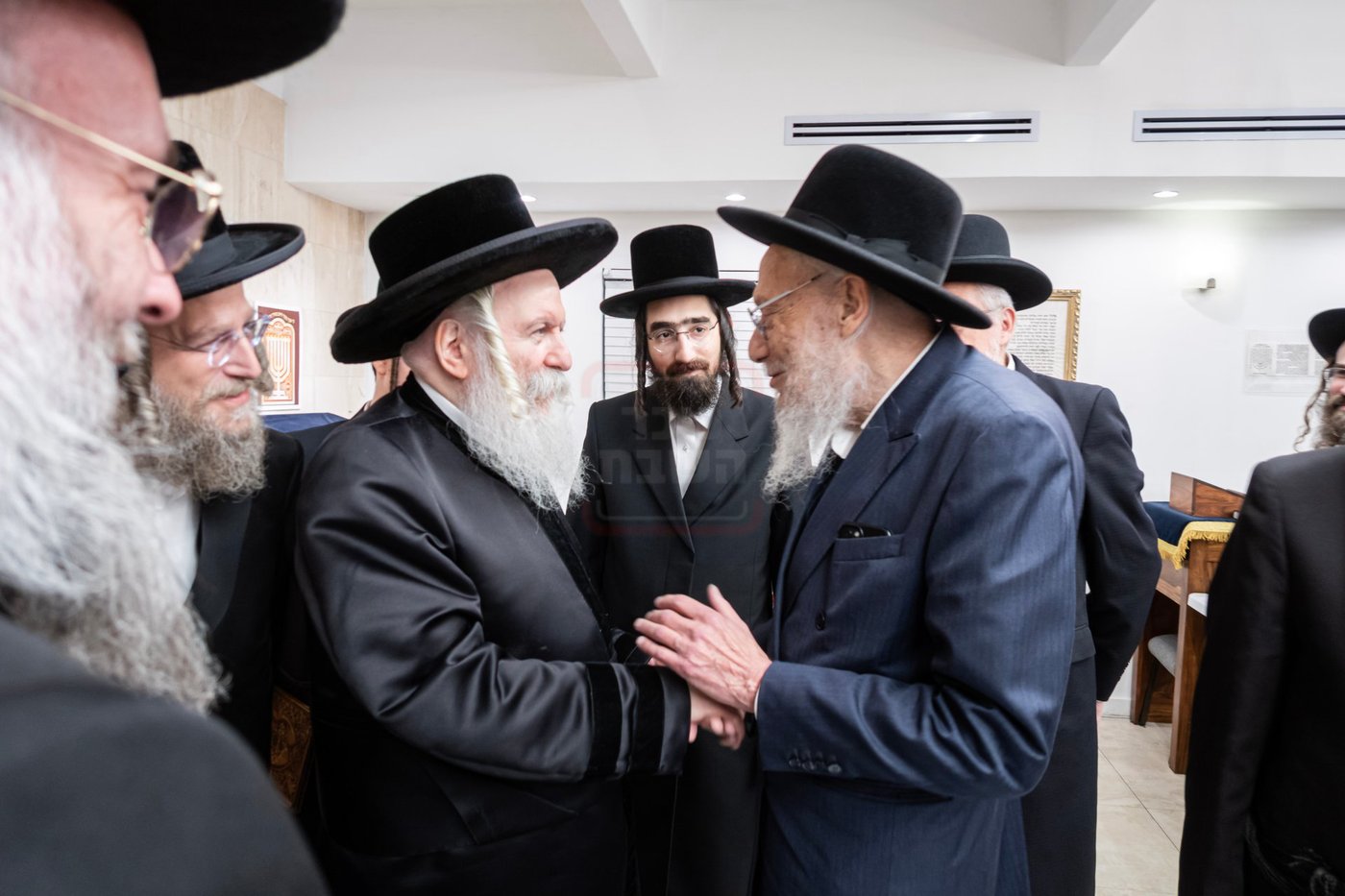 האדמו"ר מבאבוב במנוחה בפלורידה