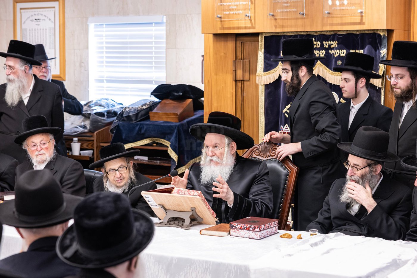 האדמו"ר מבאבוב במנוחה בפלורידה