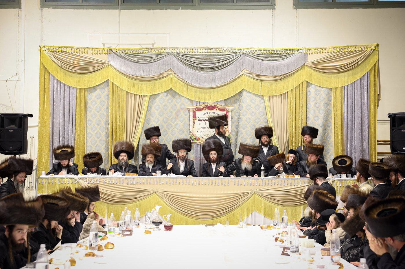 שבת אופריף בחצה"ק זוועהיל