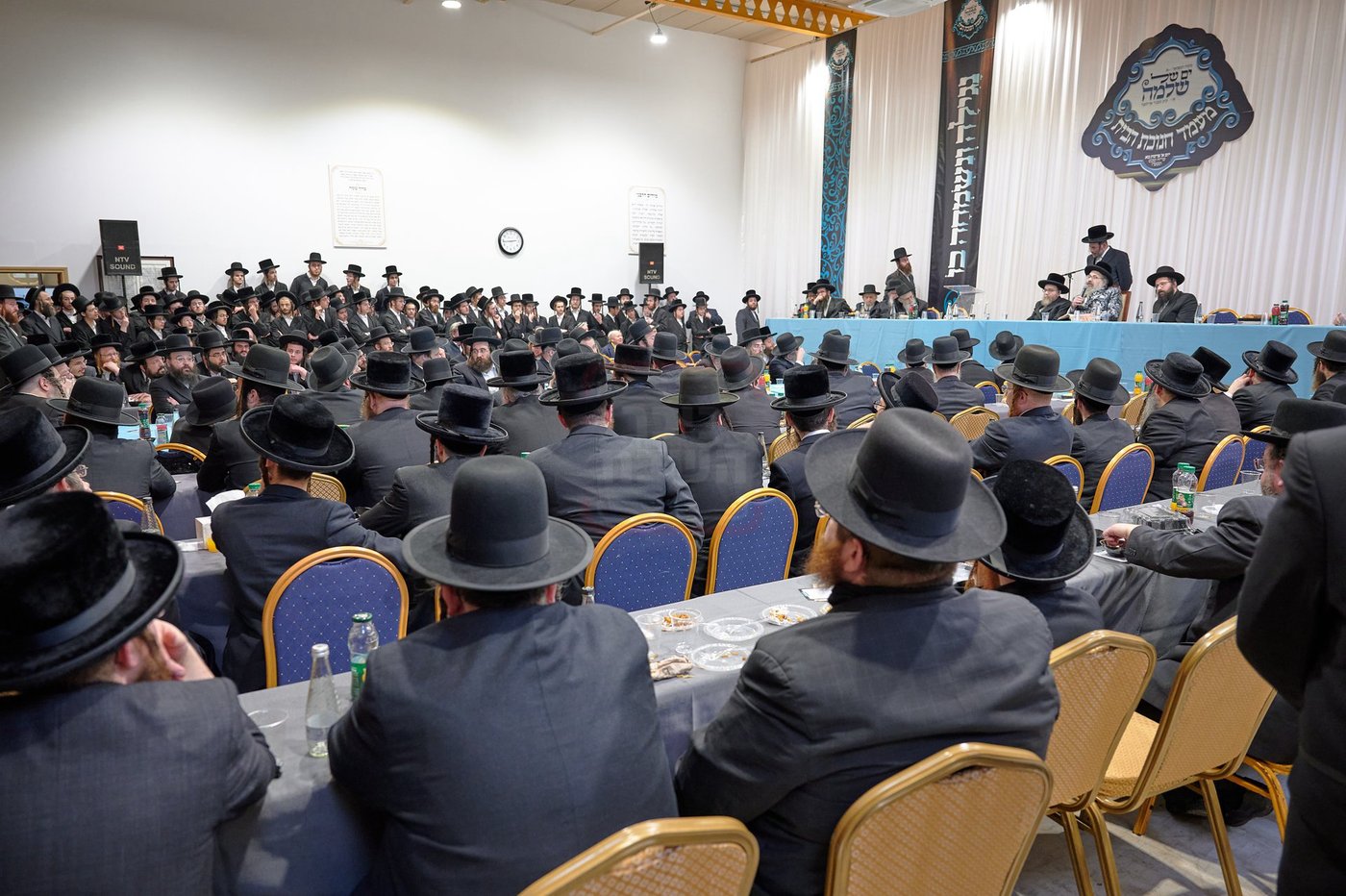 חנוכת המקווה בלונדון