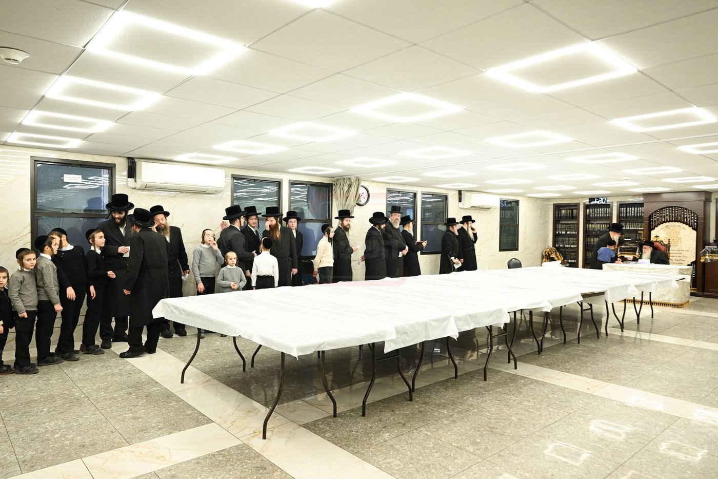 האדמו"ר מצאנז בביקור בינואן סיטי