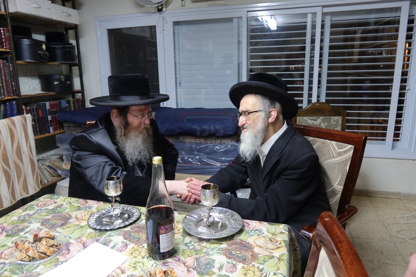 האדמו"ר מטערבישאן אצל הגה"צ זאב ארנסטר