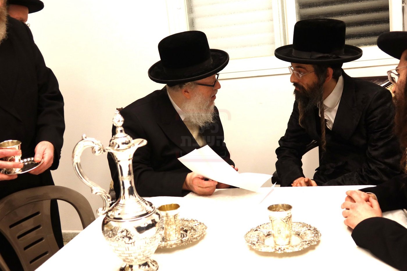 האדמו"ר מזוועהיל אצל האדמו"ר מבוהוש