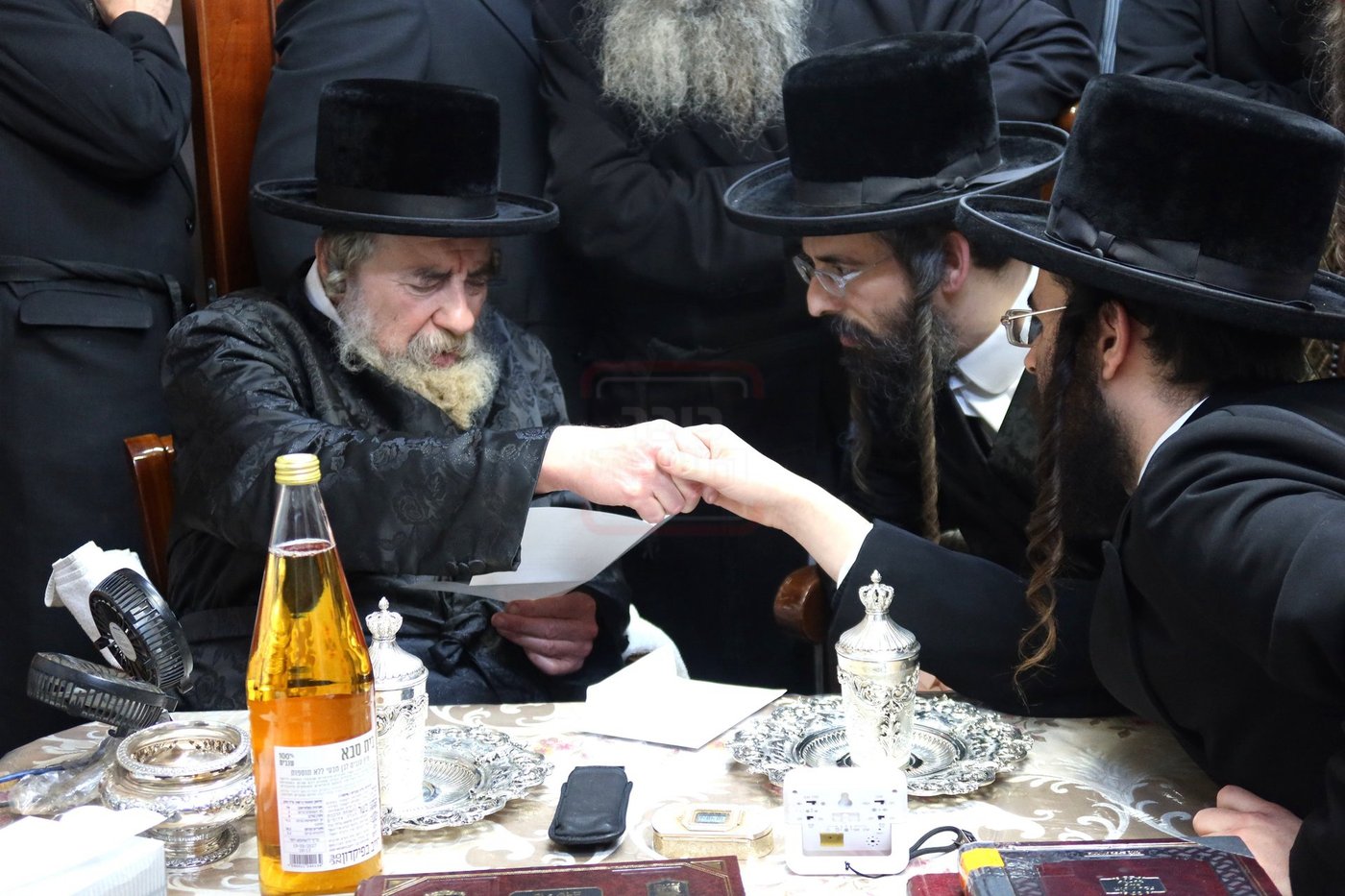 האדמו"ר מזוועהיל אצל האדמו"ר מרחמסטריווקא