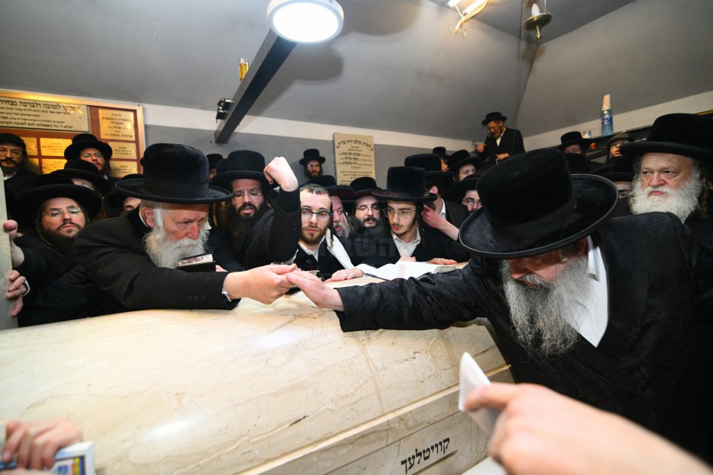 הילולא קדישא בלעלוב