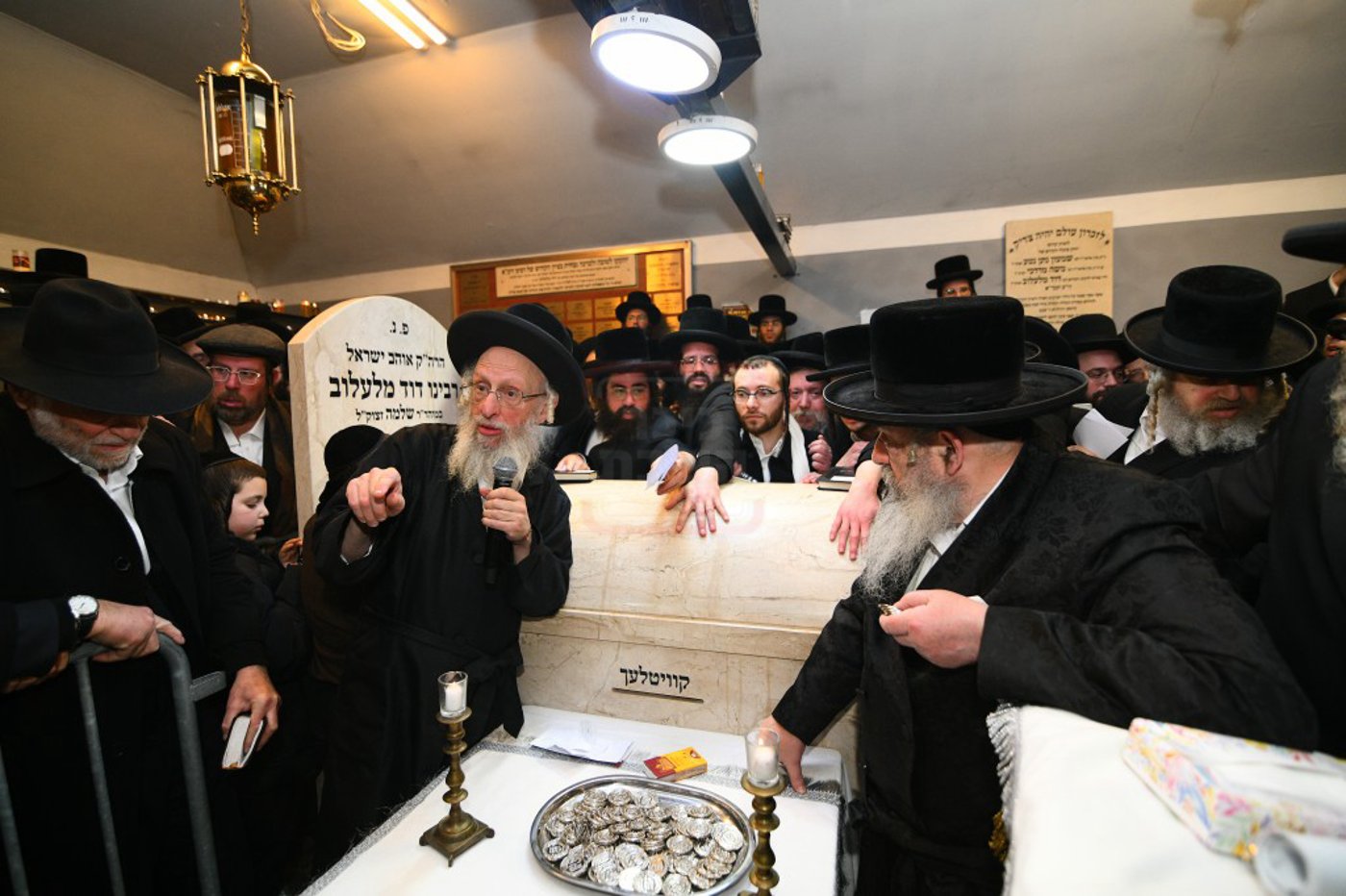 הילולא קדישא בלעלוב