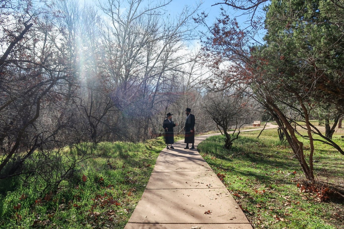 האדמו"ר מבאבוב 45 במנוחה בעיר סקוטסדייל שבאריזונה 