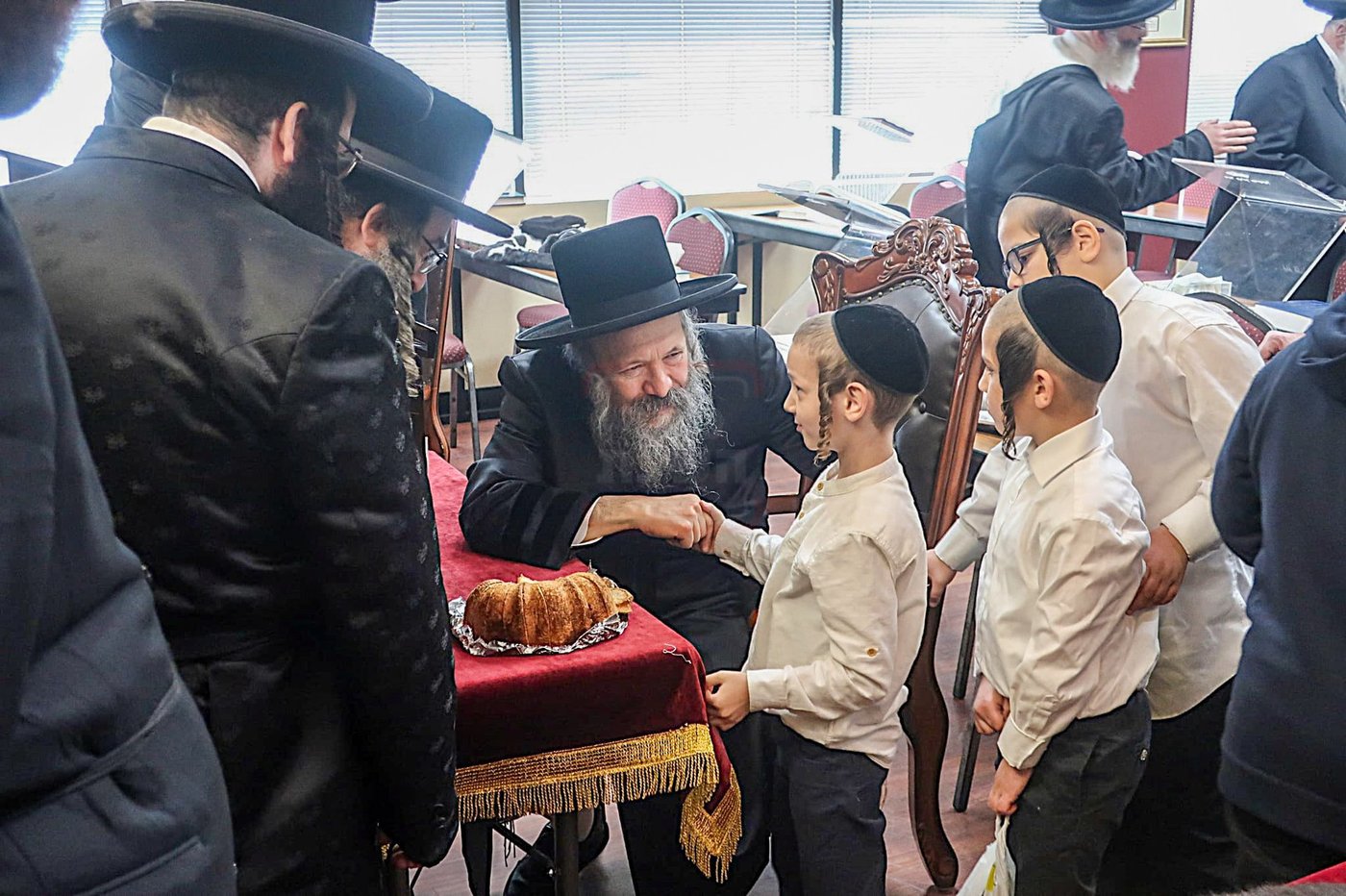 האדמו"ר מבאבוב 45 במנוחה בעיר סקוטסדייל שבאריזונה 