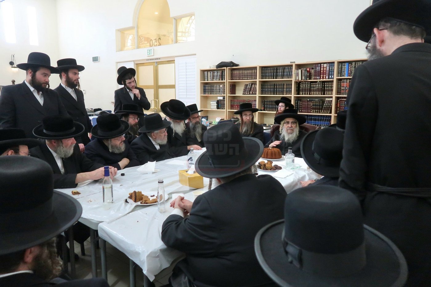 האדמו"ר מסאטמר במנוחה בפאלם ספרינגס