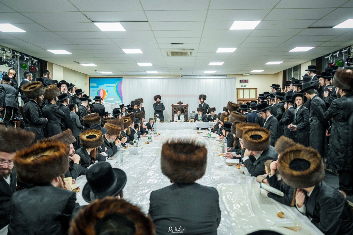 האדמו‘‘ר מקרעטשניף סיגעט וומ”ס במאנטשעסטער