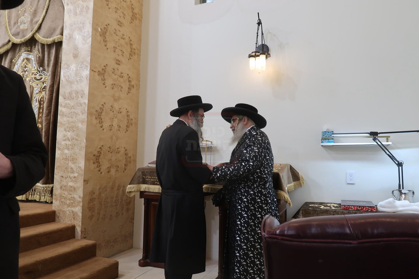 האדמו"ר מסאטמר במנוחה בפאלם ספרינגס