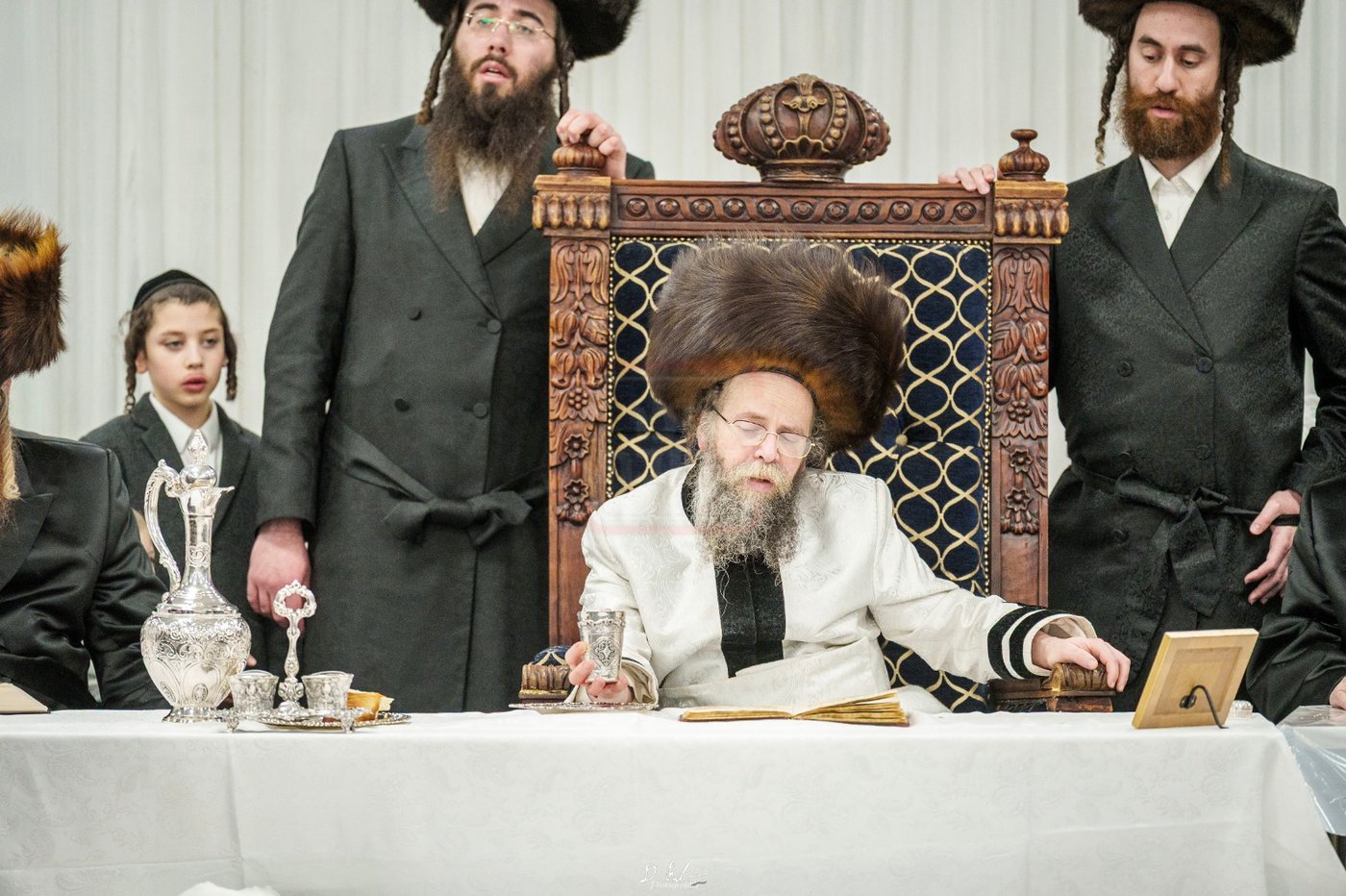 האדמו‘‘ר מקרעטשניף סיגעט וומ”ס במאנטשעסטער