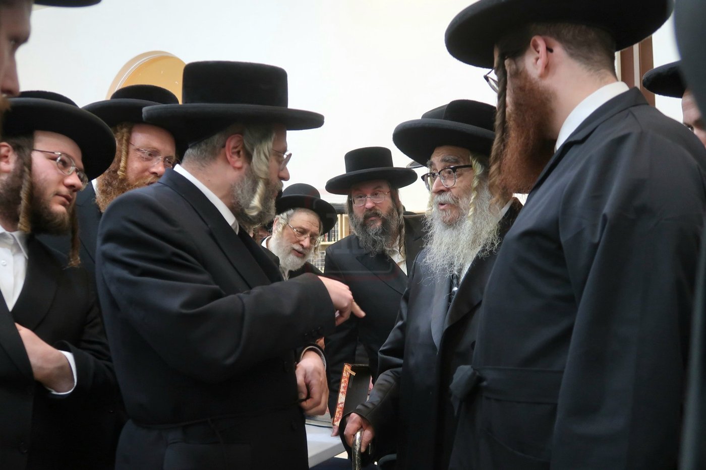 האדמו"ר מסאטמר במנוחה בפאלם ספרינגס