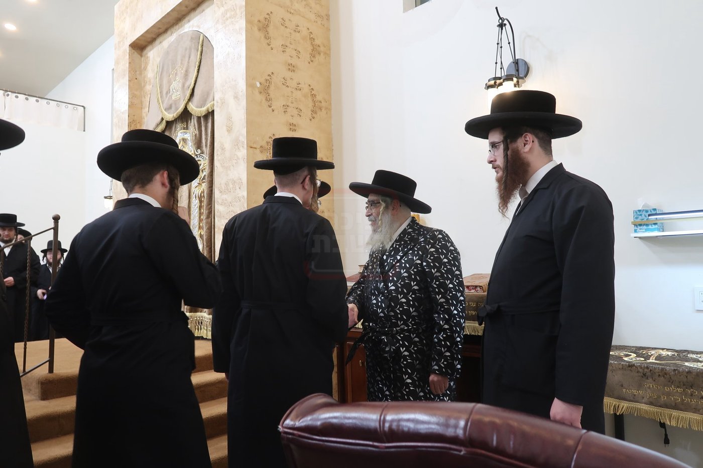 האדמו"ר מסאטמר במנוחה בפאלם ספרינגס