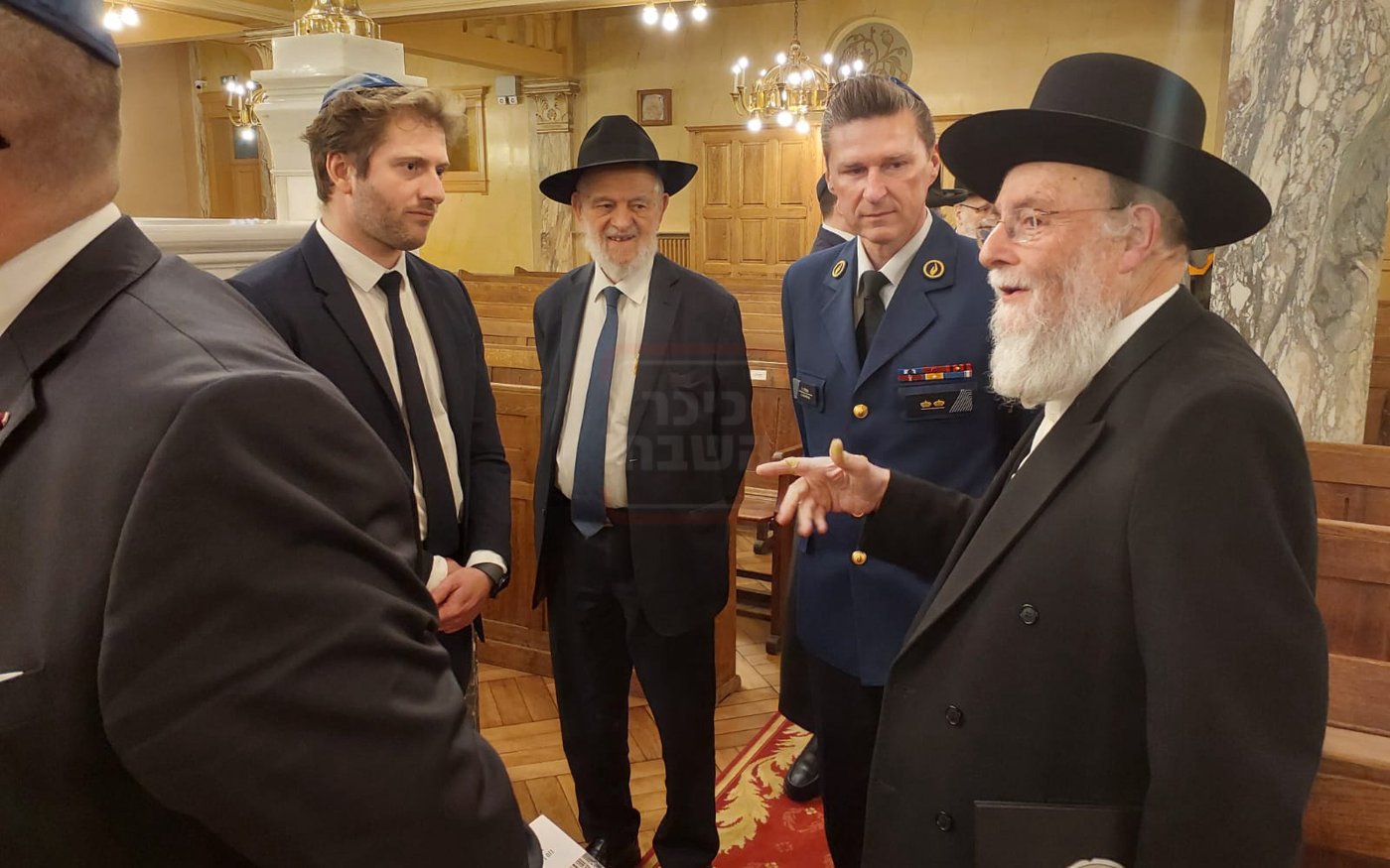 שר הביטחון של בלגיה בביקור בקהילה היהודית באנטווערפן
