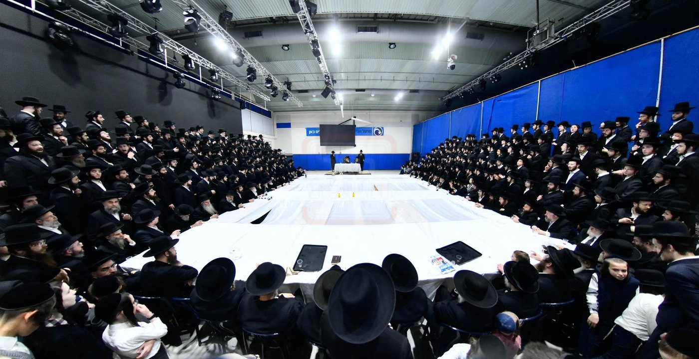 האדמו"ר מאלכסנדר בטיש ט"ו בשבט