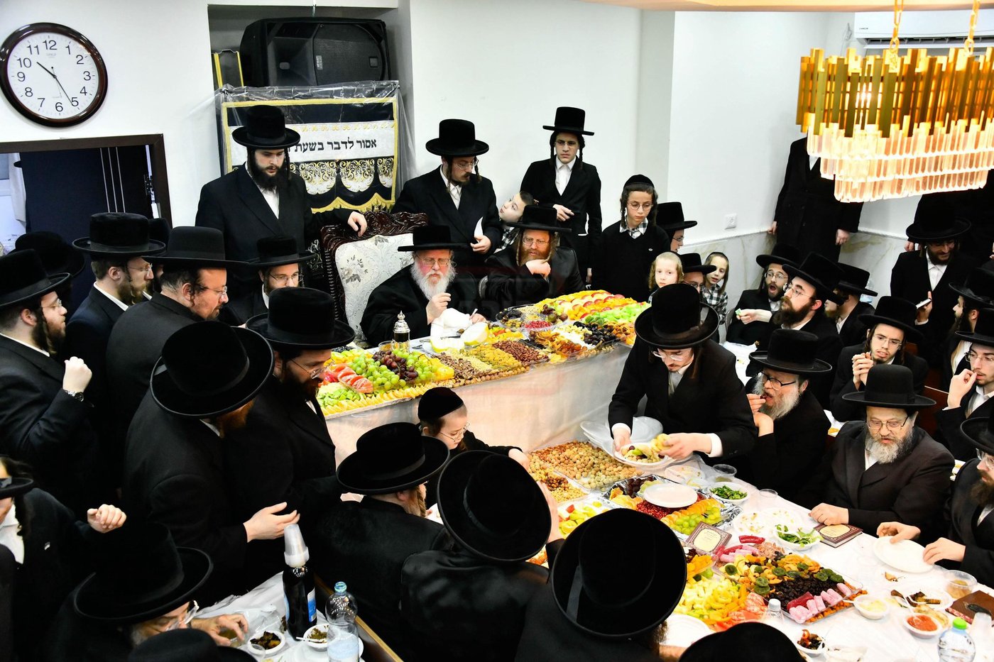 האדמו"ר מסאסוב בטיש ט"ו בשבט