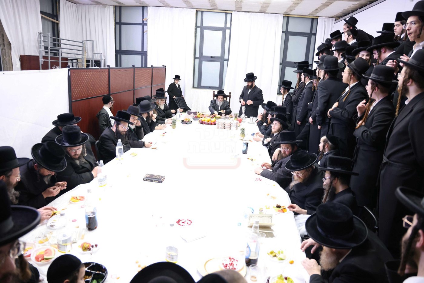 האדמו"ר מדינוב בטיש ט"ו בשבט