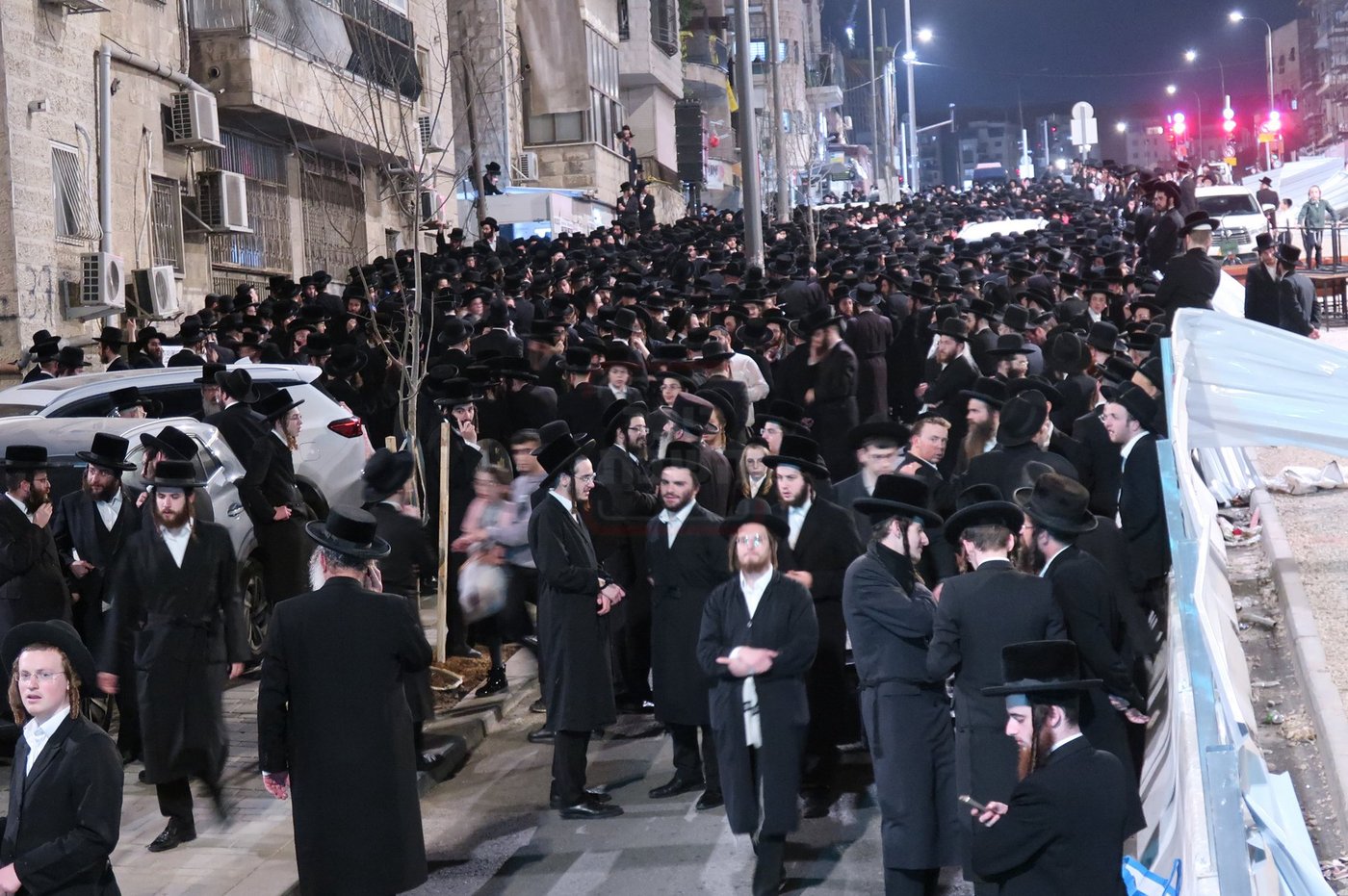 הלוויית האדמו"ר המהרי"ד מלעלוב זי"ע