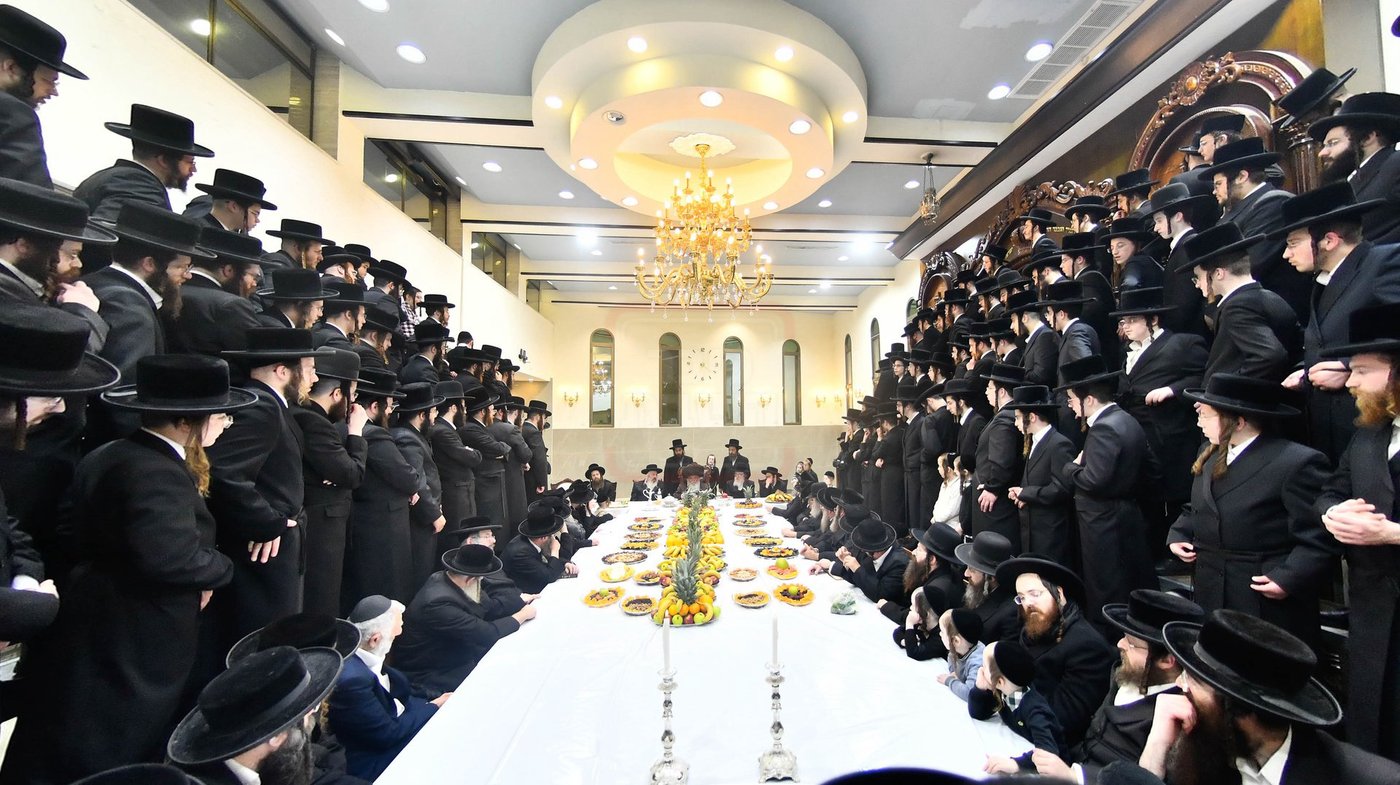 האדמו"ר מקרעטשניף י-ם בשלחה"ט לרגל ט"ו בשבט